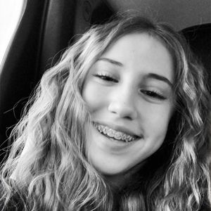 Meet your Posher, Claire